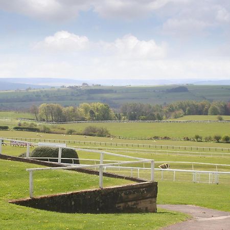 The Racecourse Lodge Hexham Esterno foto